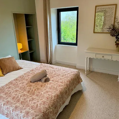 Maison En Pierre Avec Jardin Et Piscine Privee 8 Personnes *
