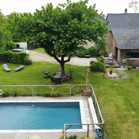 Maison En Pierre Avec Jardin Et Piscine Privee 8 Personnes *