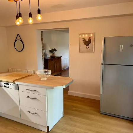 Nyaraló Maison En Pierre Avec Jardin Et Piscine Privee 8 Personnes *
