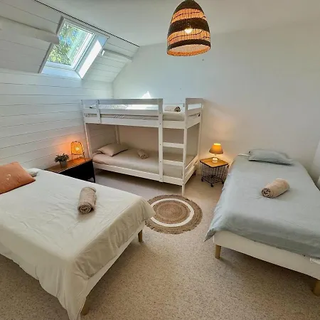 Nyaraló Maison En Pierre Avec Jardin Et Piscine Privee 8 Personnes